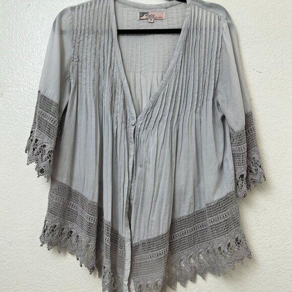 Gray Pintuck Crochet Lace Top Coastal Grandma Oversize Boho Whimsigoth Sz Small - Picture 1 of 12